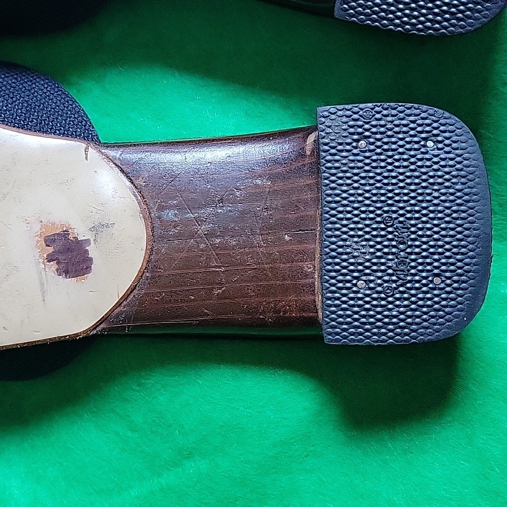 Authentic Gucci slide 👞 shoes - Picture 11 of 11